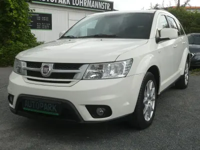 Gebraucht Fiat Freemont Urban 140 PS (102 kW) 2012 Weiß SUV