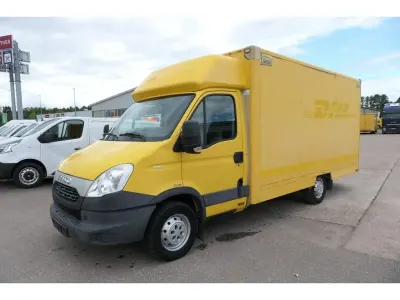 Gebraucht Iveco Daily 106 PS (77 kW) 2012 Gelb (metallic) Van