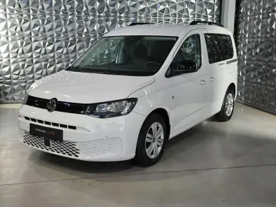 Gebraucht VW Caddy California 122 PS (89 kW) 2022 Weiß Van / Kleinbus
