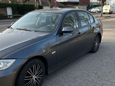 Gebraucht BMW 320 Sport Line 150 PS (110 kW) 2006 Grau Limousine