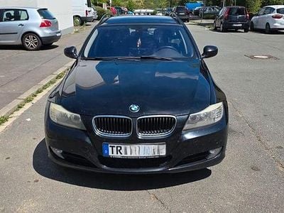 Schwarz Gebraucht 2009 BMW 318 Kombi | 3.200 € (Guter Preis)