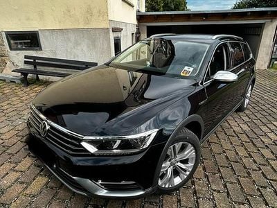 Schwarz Gebraucht 2016 VW Passat Alltrack Kombi | 18.500 € (Fairer Preis)