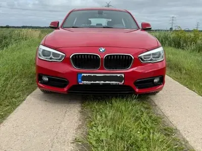 Gebraucht BMW 118 Sport Line 136 PS (100 kW) 2015 Rot Kleinwagen