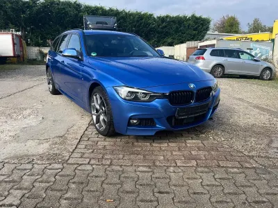 Gebraucht BMW 330 M Sport 258 PS (189 kW) 2019 Blau Kombi