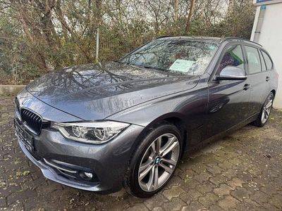 Gebraucht BMW 330 Sport Line 258 PS (189 kW) 2016 Grau Limousine