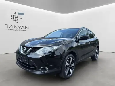 Gebraucht Nissan Qashqai N-Connecta 116 PS (85 kW) 2017 Schwarz SUV