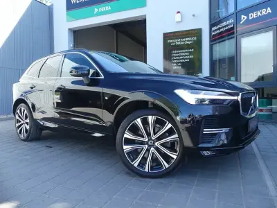 Second-hand Volvo XC60 Momentum 197 CP (144 kW) 2022 Negru SUV