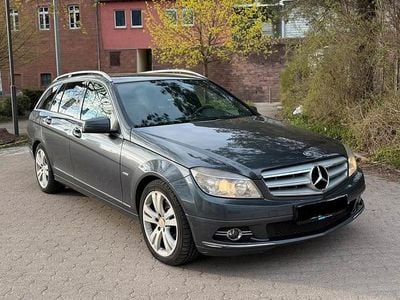 Second-hand Mercedes C320 224 CP (164 kW) 2009 Albastru Break