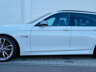 gebraucht BMW M550 d Xdrive Kombi| HUD / Softclose / Entertainment in Fond |