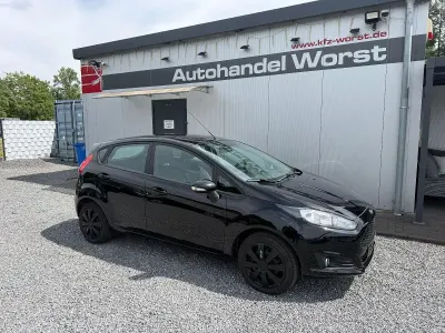 Gebraucht Ford Fiesta 82 PS (60 kW) 2017 Schwarz Kleinwagen