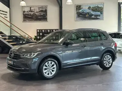 Gebraucht VW Tiguan S 195 PS (143 kW) 2021 Grau SUV