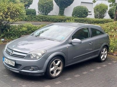 Opel Astra GTC