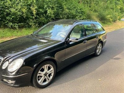 Mercedes E320