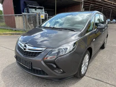 Gebraucht Opel Zafira Tourer Innovation 131 PS (96 kW) 2012 Grau Van / Kleinbus