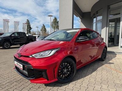 Nowe Toyota Yaris 280 KM (205 kW) 2026 Czerwony Hatchback