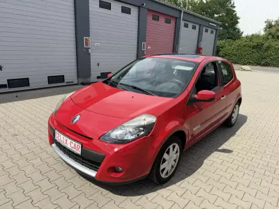 Gebraucht Renault Clio Dynamique 101 PS (74 kW) 2009 Hellrot Kleinwagen