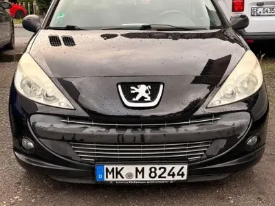 Gebraucht Peugeot 206 Tendance 75 PS (55 kW) 2009 Schwarz Kleinwagen