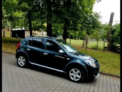 Gebraucht Dacia Sandero Stepway 84 PS (61 kW) 2011 Grau Kleinwagen