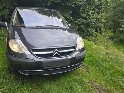 Citroën C8