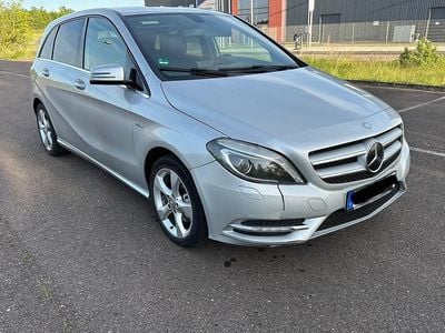 Mercedes B180