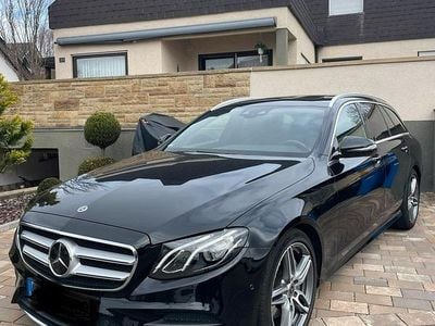 Gebraucht Mercedes E300 AMG 245 PS (180 kW) 2019 Schwarz Kombi