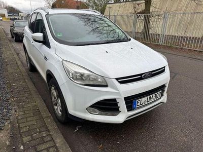 Gebraucht Ford Kuga Titanium 140 PS (102 kW) 2014 Weiß SUV