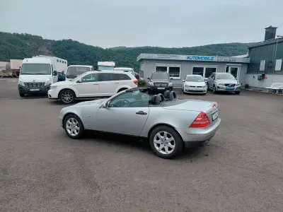 Second-hand Mercedes SLK200