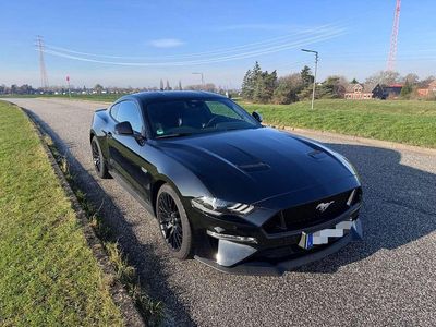 Schwarz Gebraucht 2022 Ford Mustang GT Fastback Coupé | 45.500 € (Fairer Preis)