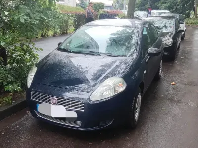 Gebraucht Fiat Grande Punto Active 65 PS (47 kW) 2009 Blau Kleinwagen