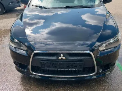 Usata Mitsubishi Lancer 109 CV (80 kW) 2010 Nero Berlina
