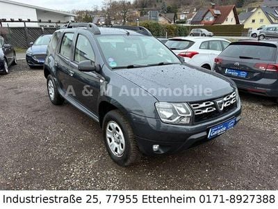Gebraucht Dacia Duster Lauréate 125 PS (91 kW) 2015 Grün SUV