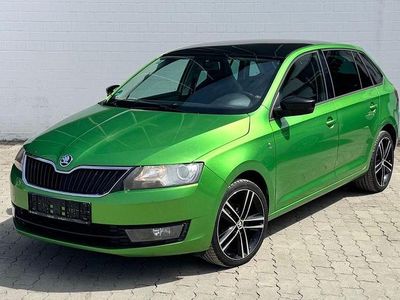 Begagnad Skoda Rapid Style 105 HK (77 kW) 2014 Grön Halvkombi