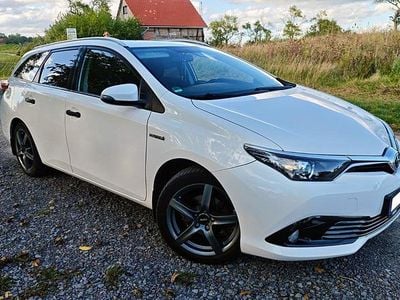 Toyota Auris Hybrid