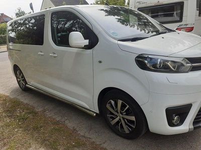 Gebraucht Toyota Proace Executive 177 PS (130 kW) 2020 Weiß Van / Kleinbus