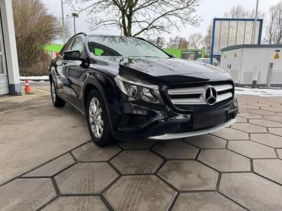 Gebraucht Mercedes GLA200 136 PS (100 kW) 2016 Schwarz SUV