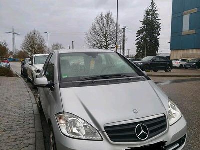 Gebraucht Mercedes A150 95 PS (69 kW) 2010 Silber Kleinwagen