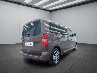 Gebraucht Peugeot Traveller 177 PS (130 kW) 2020 Braun Van / Kleinbus
