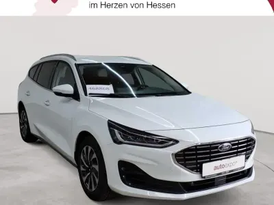 Gebraucht Ford Focus Titanium 116 PS (85 kW) 2023 Weiß Kombi