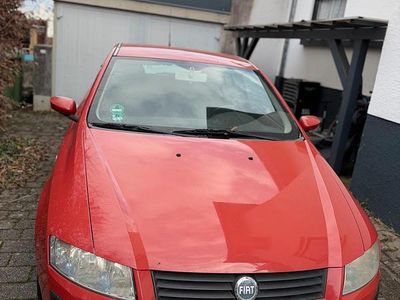 Gebraucht Fiat Stilo 103 PS (75 kW) 2003 Rot Kleinwagen