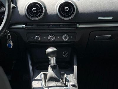 Gebraucht Audi A3 116 PS (85 kW) 2019 Schwarz Limousine