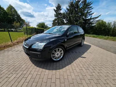 Brugt Ford Focus 116 HK (85 kW) 2005 Sort Hatchback