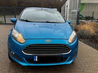 Blau Gebraucht 2014 Ford Fiesta Kleinwagen | 3.600 € (Fairer Preis)