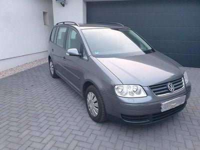 Grau Gebraucht 2006 VW Touran Goal Van / Kleinbus | 3.900 € (Teuer)