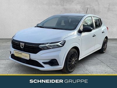 Weiß Gebraucht 2022 Dacia Sandero Essentiel Limousine | 11.490 € (Fairer Preis)