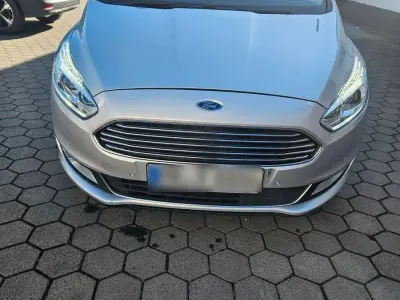Gebraucht Ford Galaxy Titanium 190 PS (139 kW) 2018 Silber Van / Kleinbus