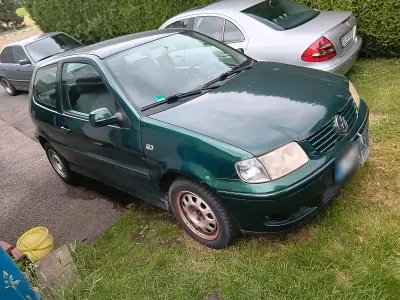 Gebraucht VW Polo 60 PS (44 kW) 2001 Grün Kleinwagen