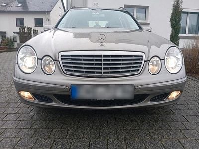 Gebraucht Mercedes E220 Elegance 150 PS (110 kW) 2005 Kombi