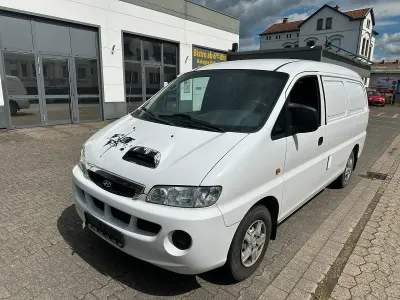 Gebraucht Hyundai H-1 101 PS (74 kW) 2003 Weiß Van / Kleinbus