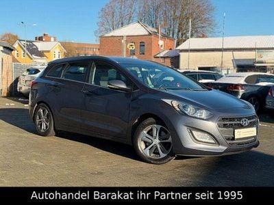 Gebraucht Hyundai i30 110 PS (80 kW) 2017 Micron grey / met Kombi