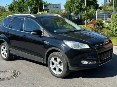 Gebraucht Ford Kuga SYNC Edition 150 PS (110 kW) 2016 Schwarz SUV